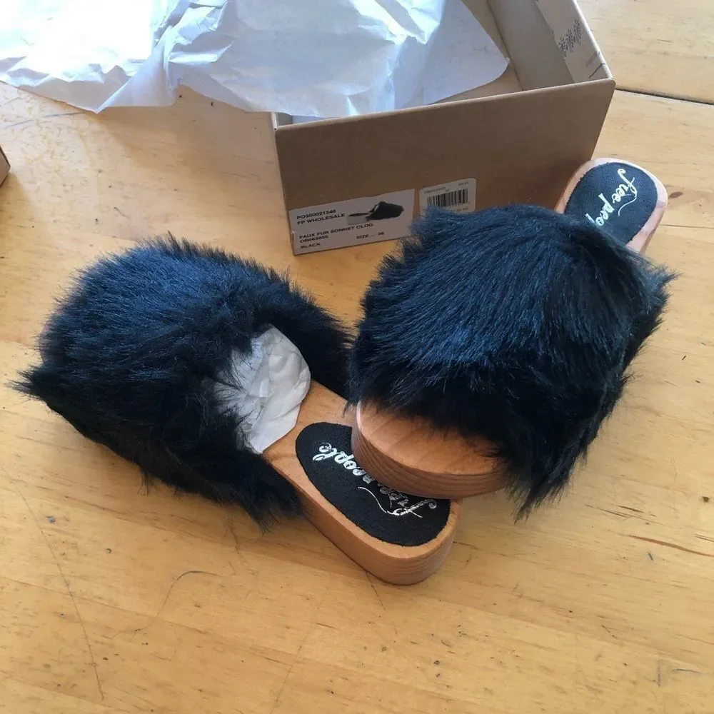 NEW Free People Faux Fur Sonnet Clog Sandal Sz 6